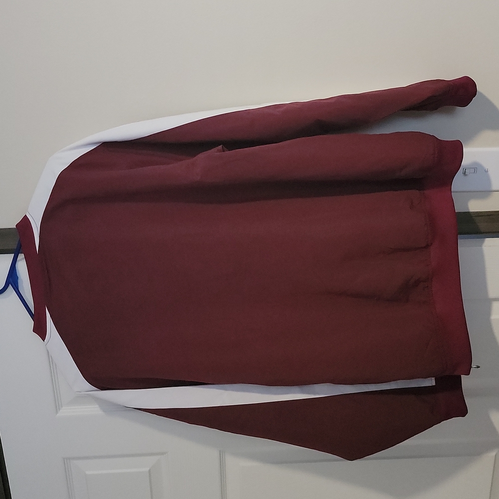 Sweatshirt - Picture 2 of 5